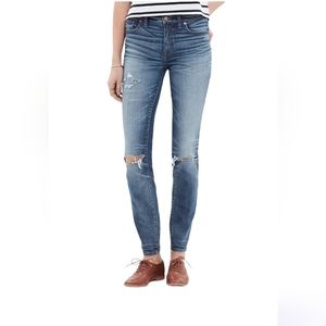 Madewell 9" High Rise Skinny Torn Knee Edition Size 24